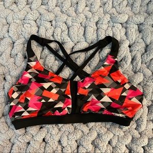 NWOT Forever 21 Pink and Black Geometric Sports Bra, Size XS